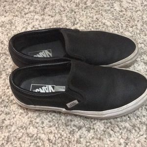 Black low top vans